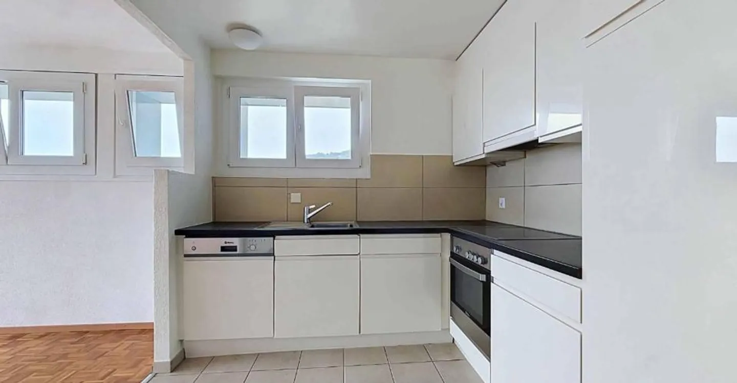 Helle 4,5-Zimmer-Wohnung mit Panoramablick - Foto 5 von 9