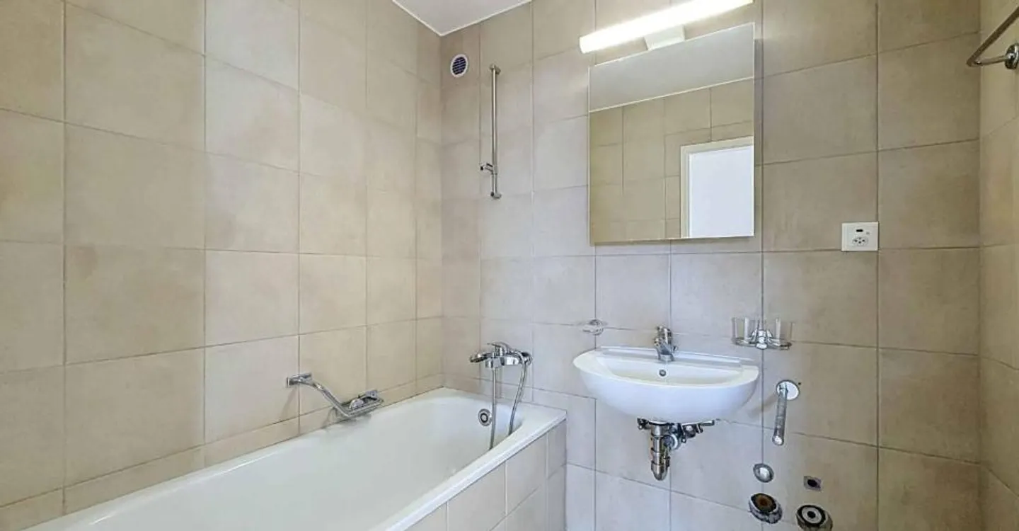 Helle 4,5-Zimmer-Wohnung mit Panoramablick - Foto 9 von 9