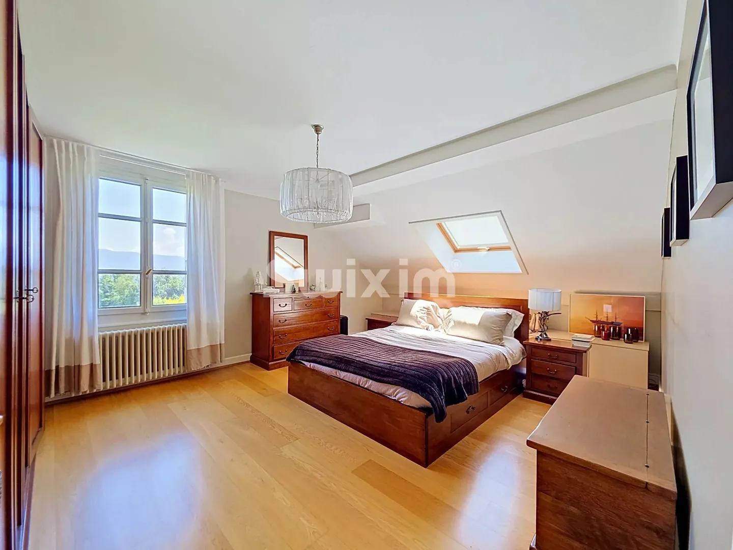 Charming Villa with Lake View - Photo 2 of 7