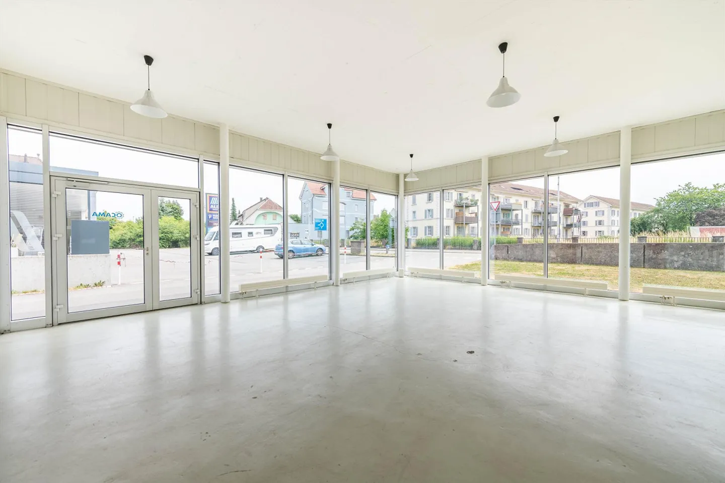 Proprietà residenziale e commerciale esclusiva - Foto 2 di 13