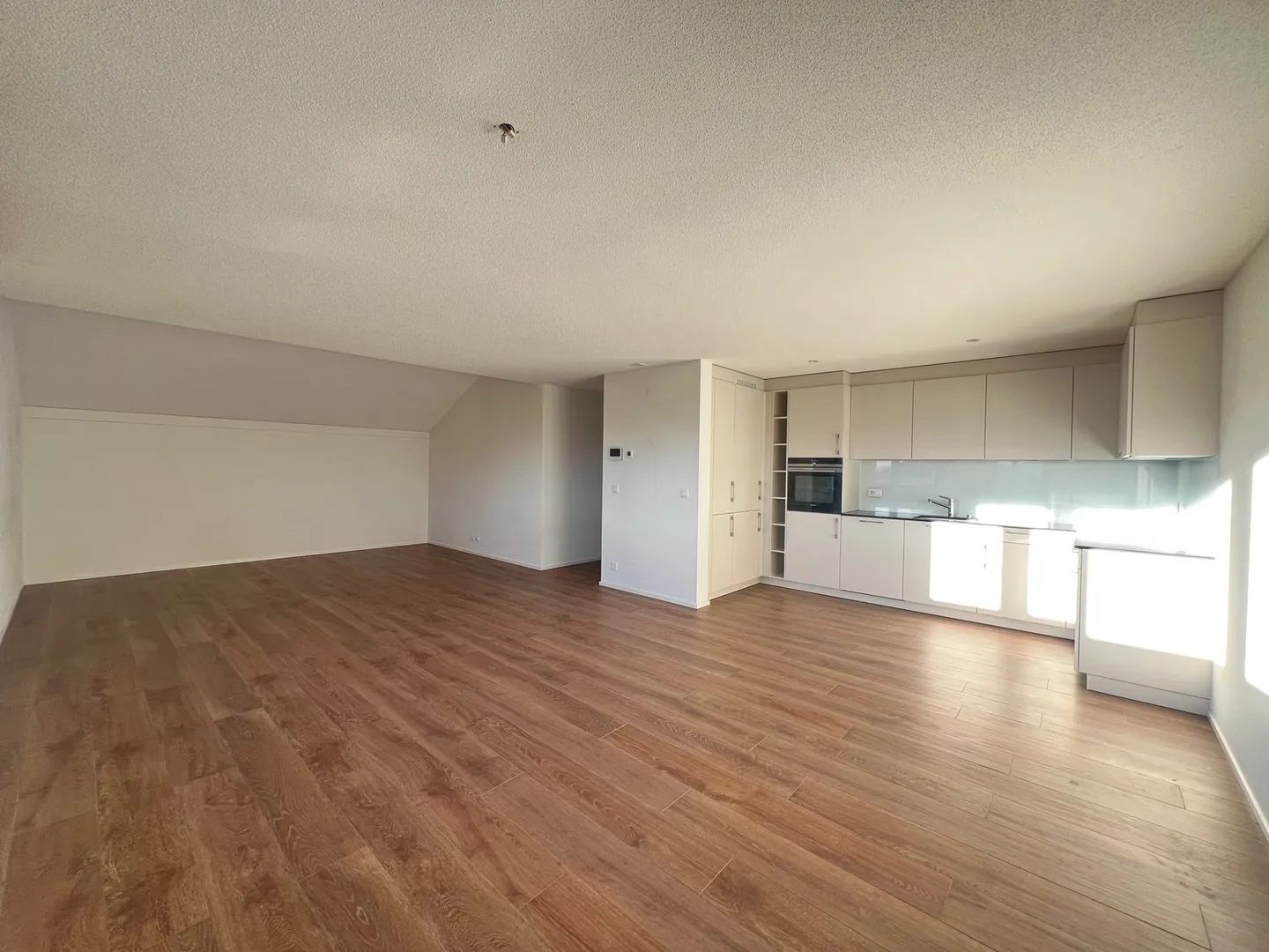 Ampio appartamento 3.5 locali in affitto – Mézières (FR) - Foto 1 di 9