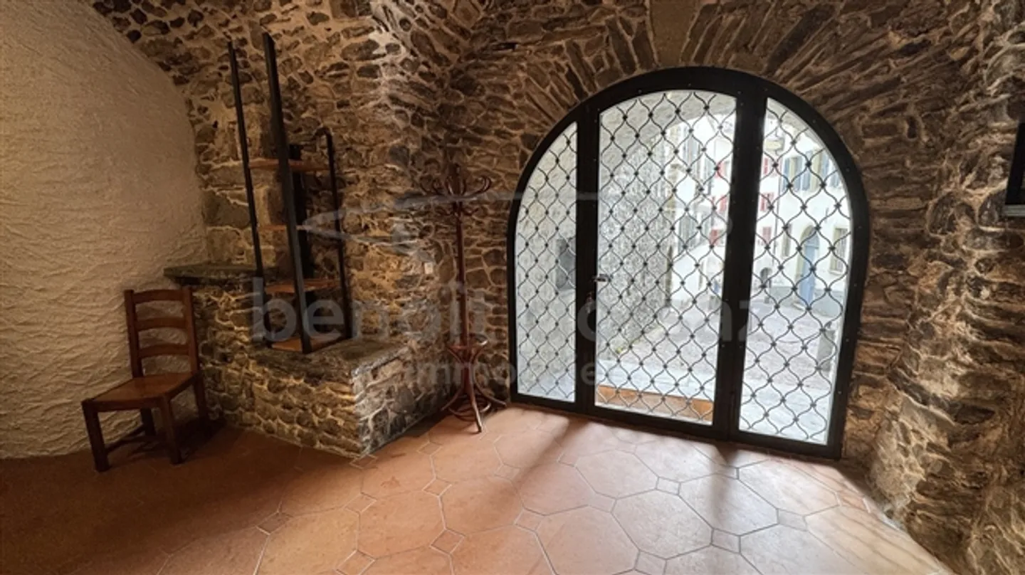 Centro storico, magnifico straordinario cellar - Foto 5 di 7