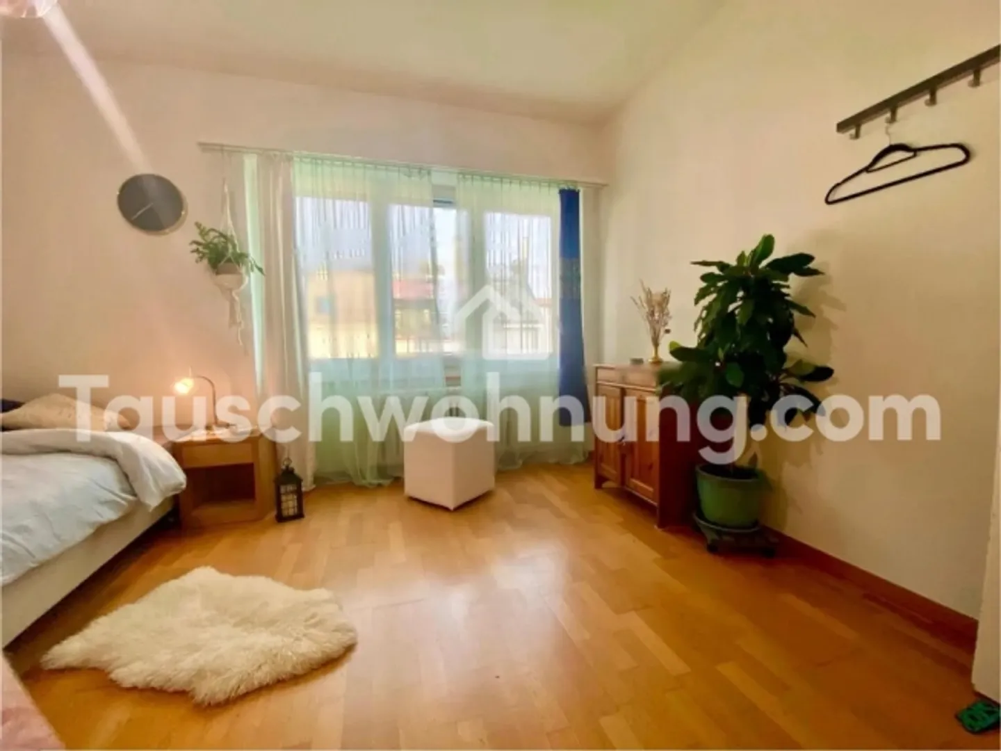 SWAP APARTMENT Bright, quiet & affordable apartment in Wollishofen - Photo 2 of 9