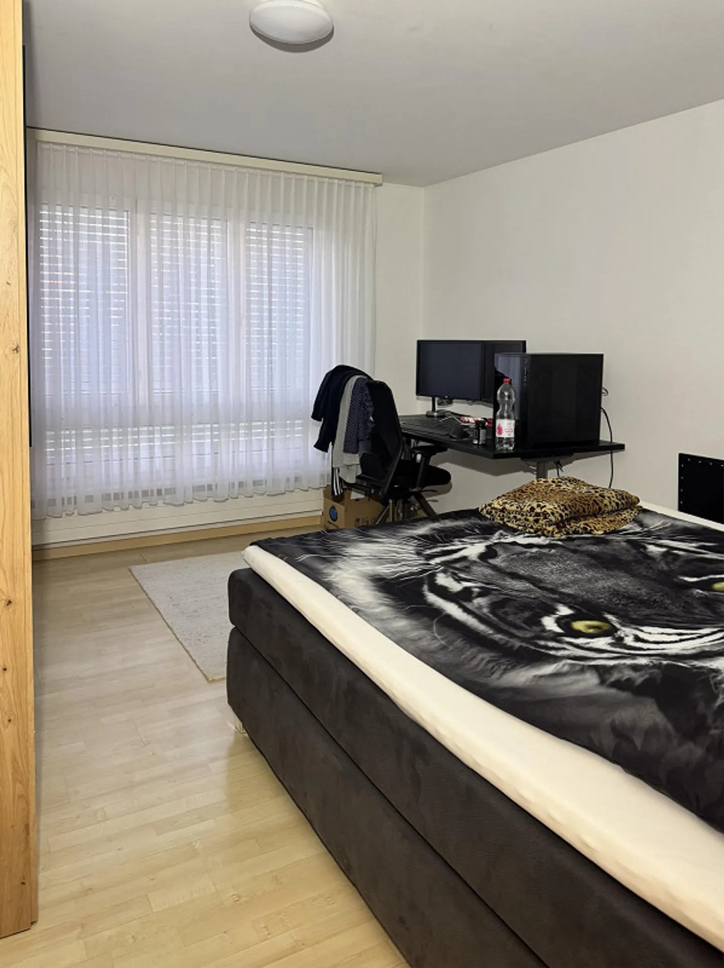 Appartamento al piano terra di 3,5 locali con bel giardino d'inverno riscaldato - Foto 6 di 16