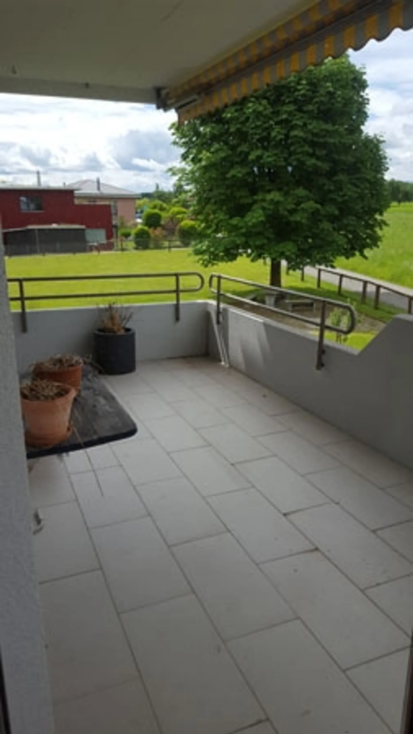 Très bel appartement de 4 1/2 pièces à Uttwil - Photo 3 sur 12