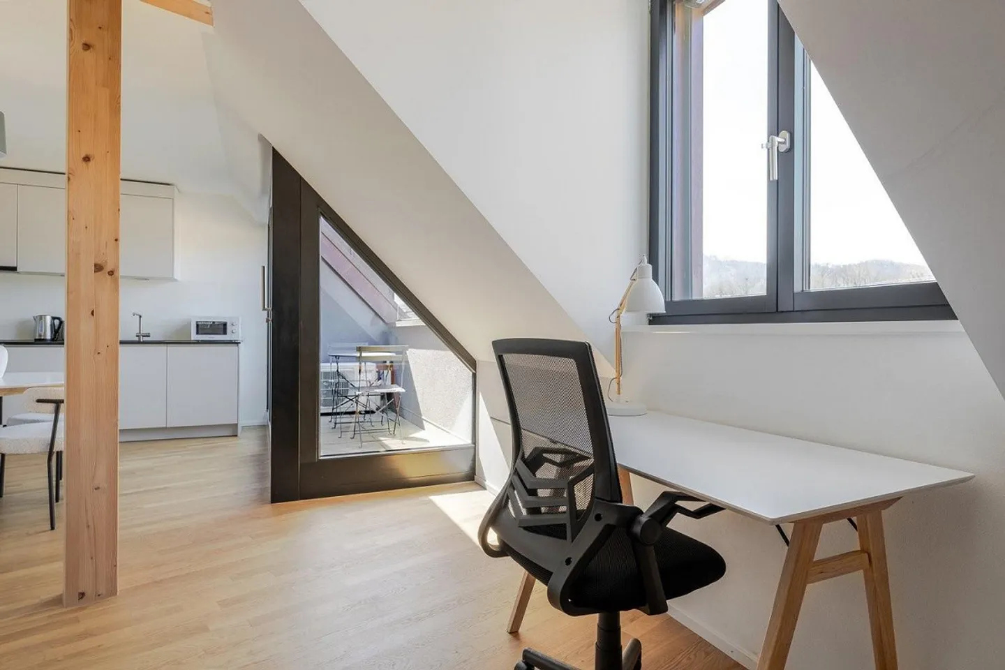 Modern, Central Apartment in Zurich - Photo 8 of 12