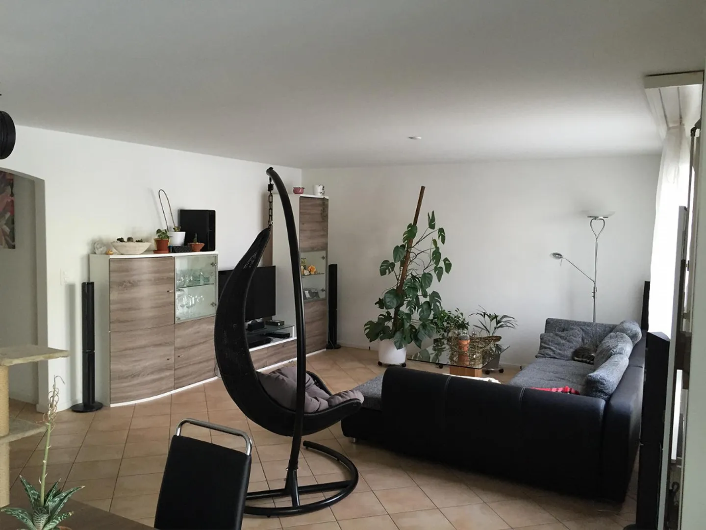 Appartamento al piano terra di 3,5 locali con bel giardino d'inverno riscaldato - Foto 14 di 16