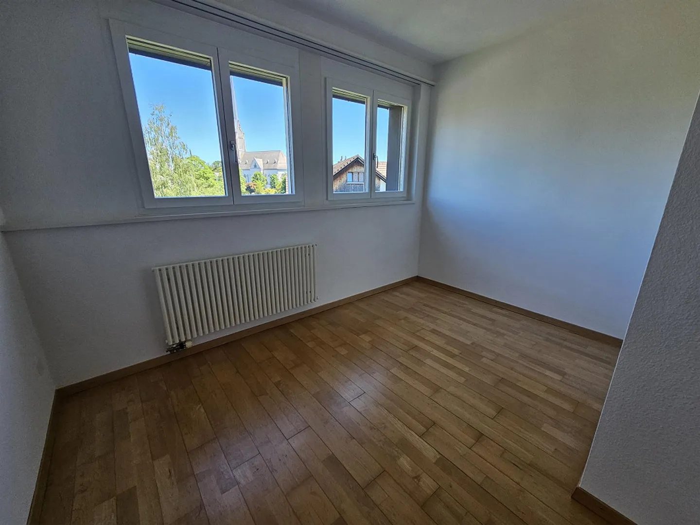 Luminoso appartamento di 5,5 stanze con vista sul verde, parquet, tranquillo e centrale - Foto 7 di 22
