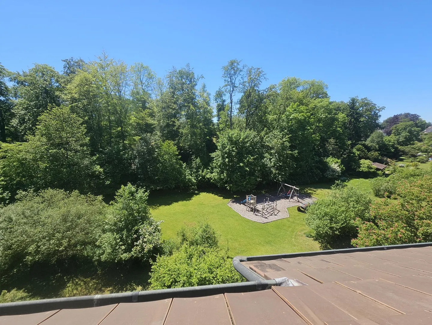 Luminoso appartamento di 5,5 stanze con vista sul verde, parquet, tranquillo e centrale - Foto 19 di 22