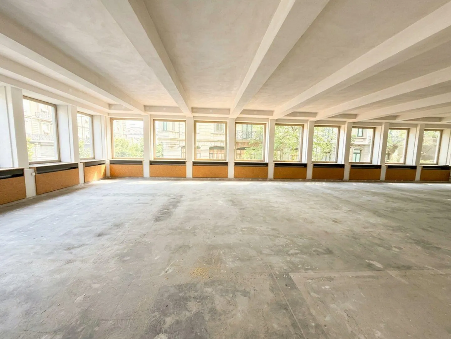 Espace unique dans une propriété rénovée juste à côté de la gare principale - Photo 8 sur 9