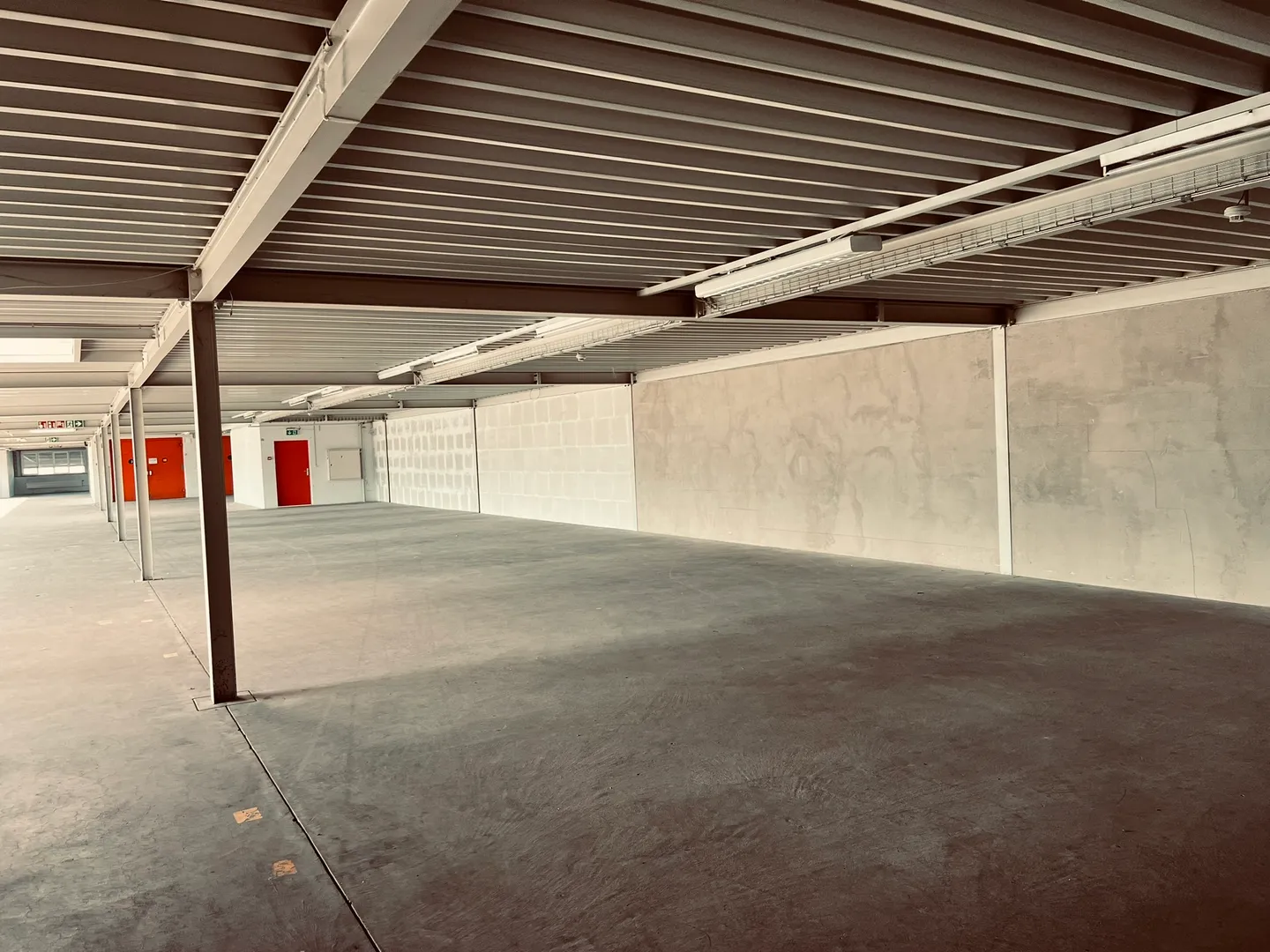 Secure Storage Boxes in Coppet - Photo 4 of 8