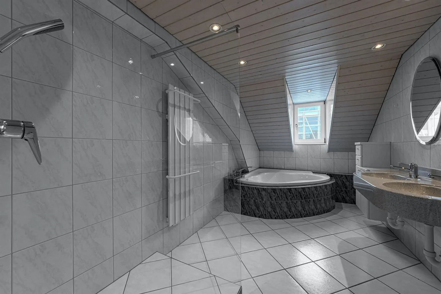 Appartement en duplex de 4 pièces sans balcon Location temporaire jusqu'au 30 novembre 2028 - Photo 3 sur 12