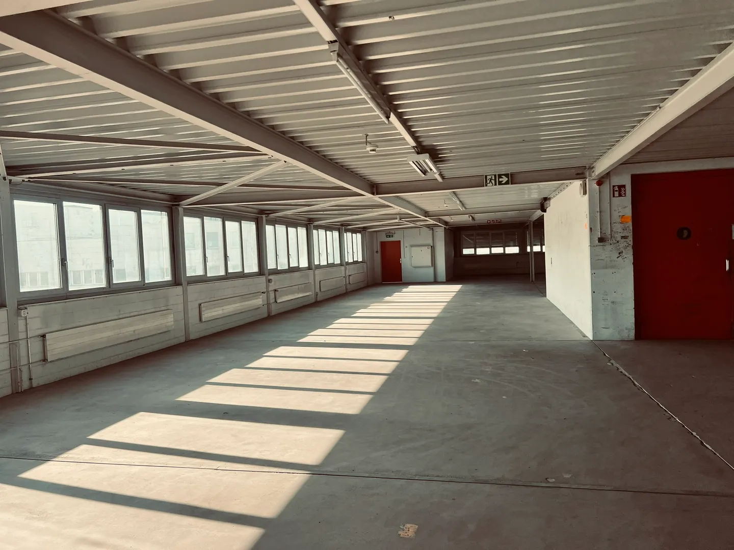 Secure Storage Boxes in Coppet - Photo 7 of 8