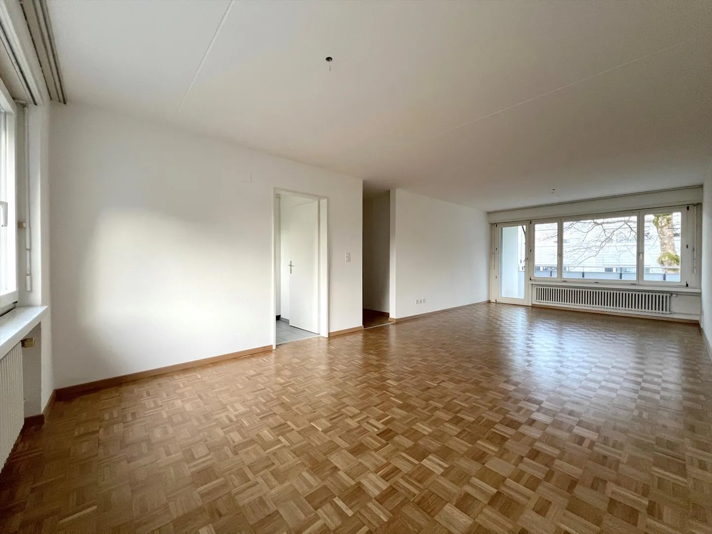 Cozy and centrally located apartment with a view! - Photo 2 of 7