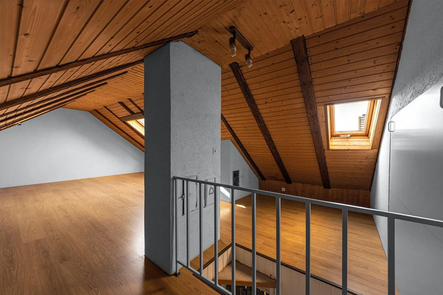 Appartement en duplex de 4 pièces sans balcon Location temporaire jusqu'au 30 novembre 2028 - Photo 5 sur 12