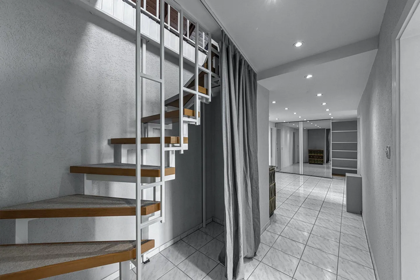 Appartement en duplex de 4 pièces sans balcon Location temporaire jusqu'au 30 novembre 2028 - Photo 11 sur 12