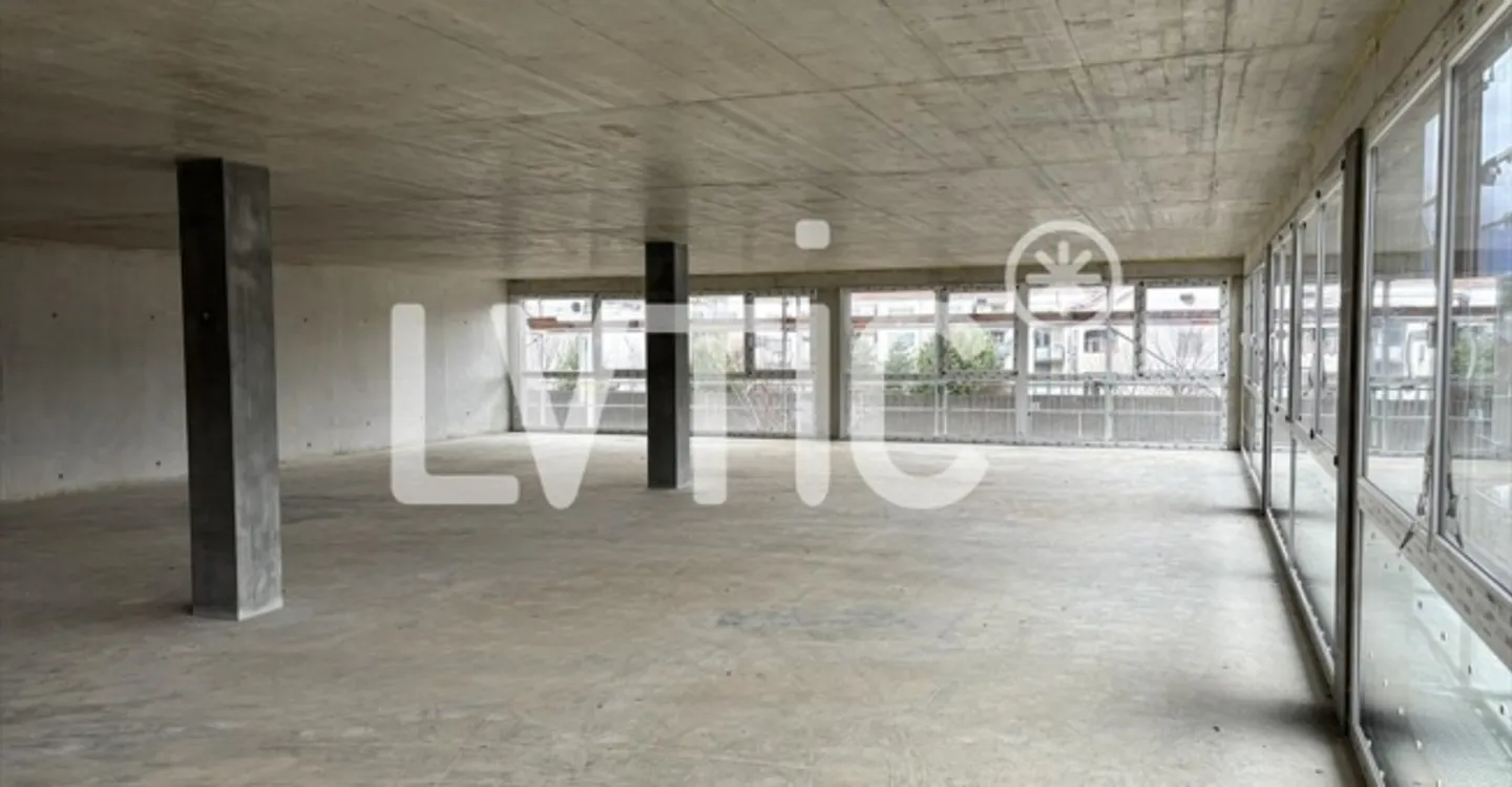 «Dépôt» - Photo 1 sur 7