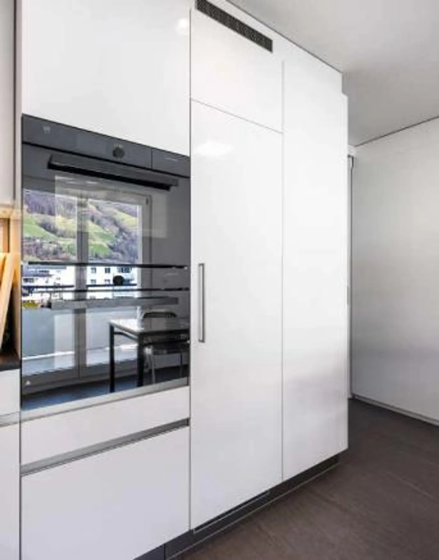 Bel appartement de 5.5 pièces avec un standard de finition élevé à Brunnen - Photo 4 sur 10