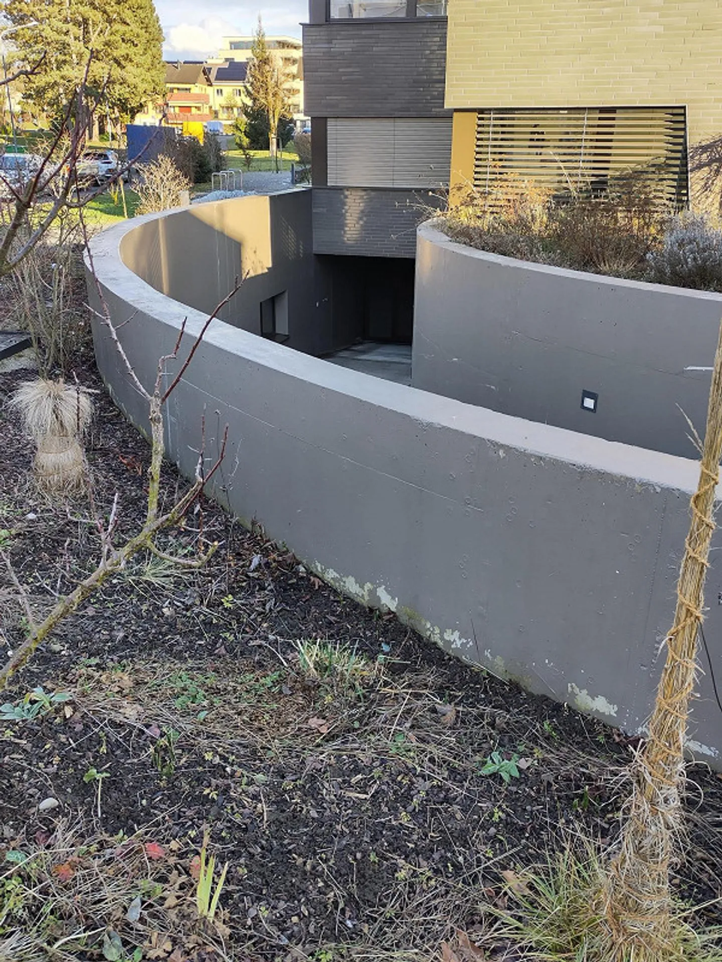 Place de parking n° 1 - Photo 2 sur 4