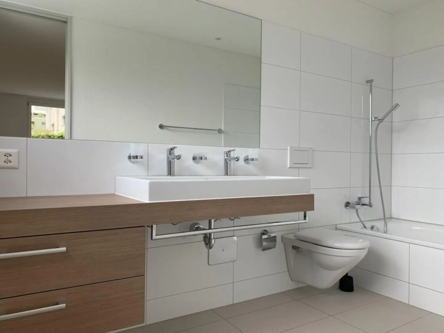 Vie exclusive à la petite Emme - Photo 6 sur 10