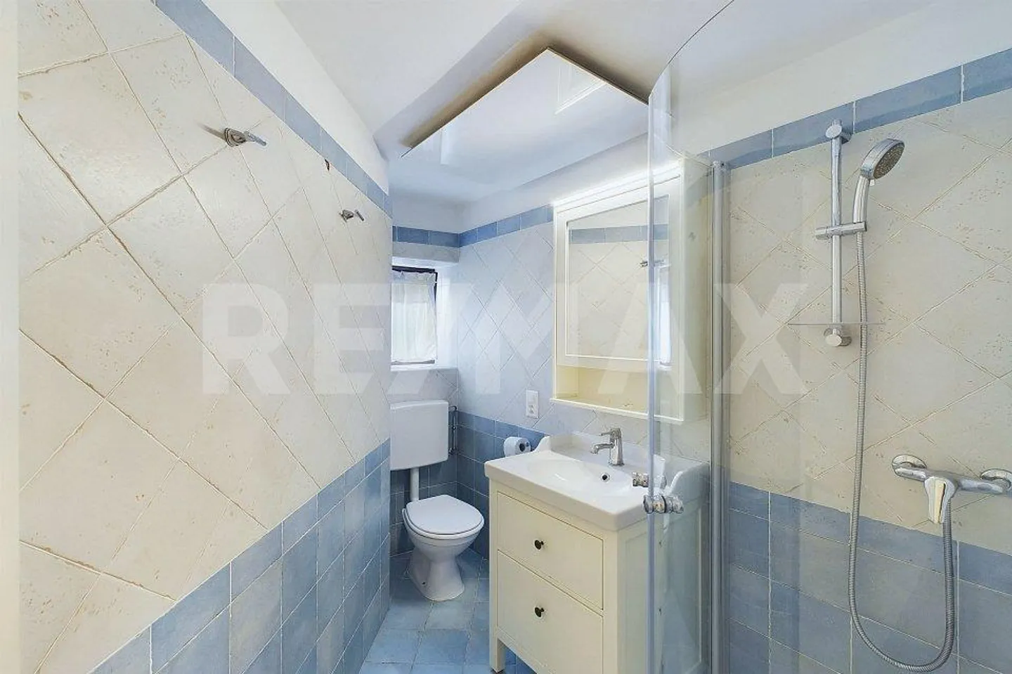 3 Room furnished apartment - Photo 8 of 13