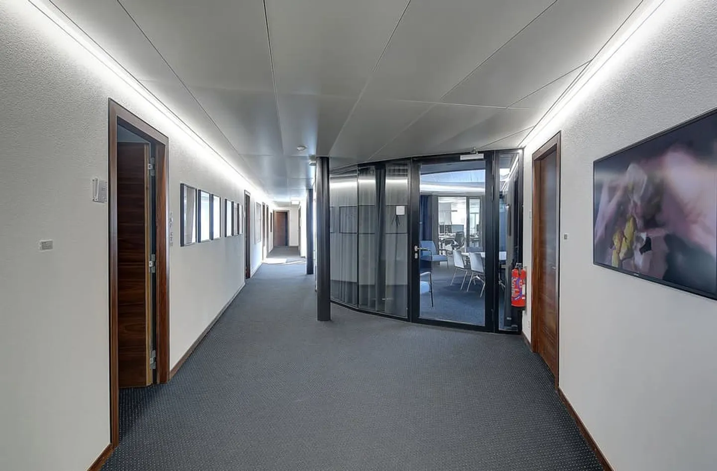 Spazio commerciale e uffici nel centro città - Foto 10 di 13