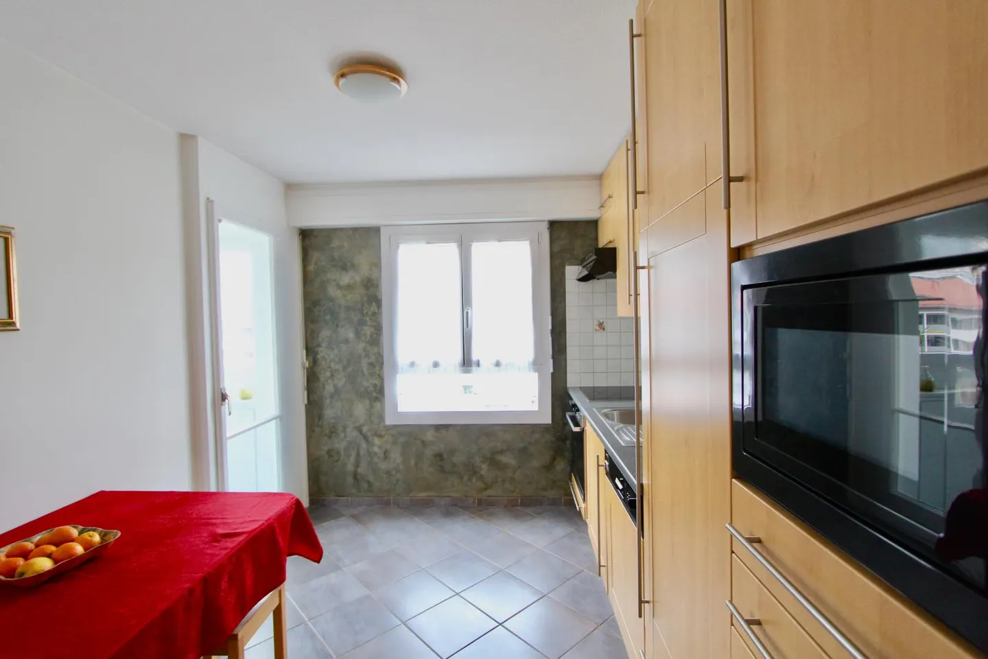 Appartement rénové avec véranda - Photo 1 sur 11