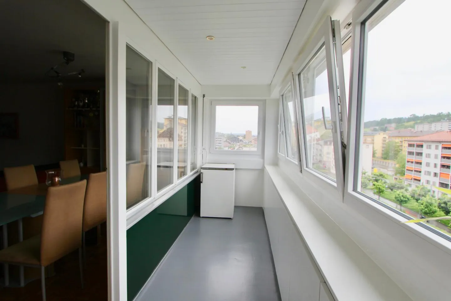 Appartement rénové avec véranda - Photo 6 sur 11