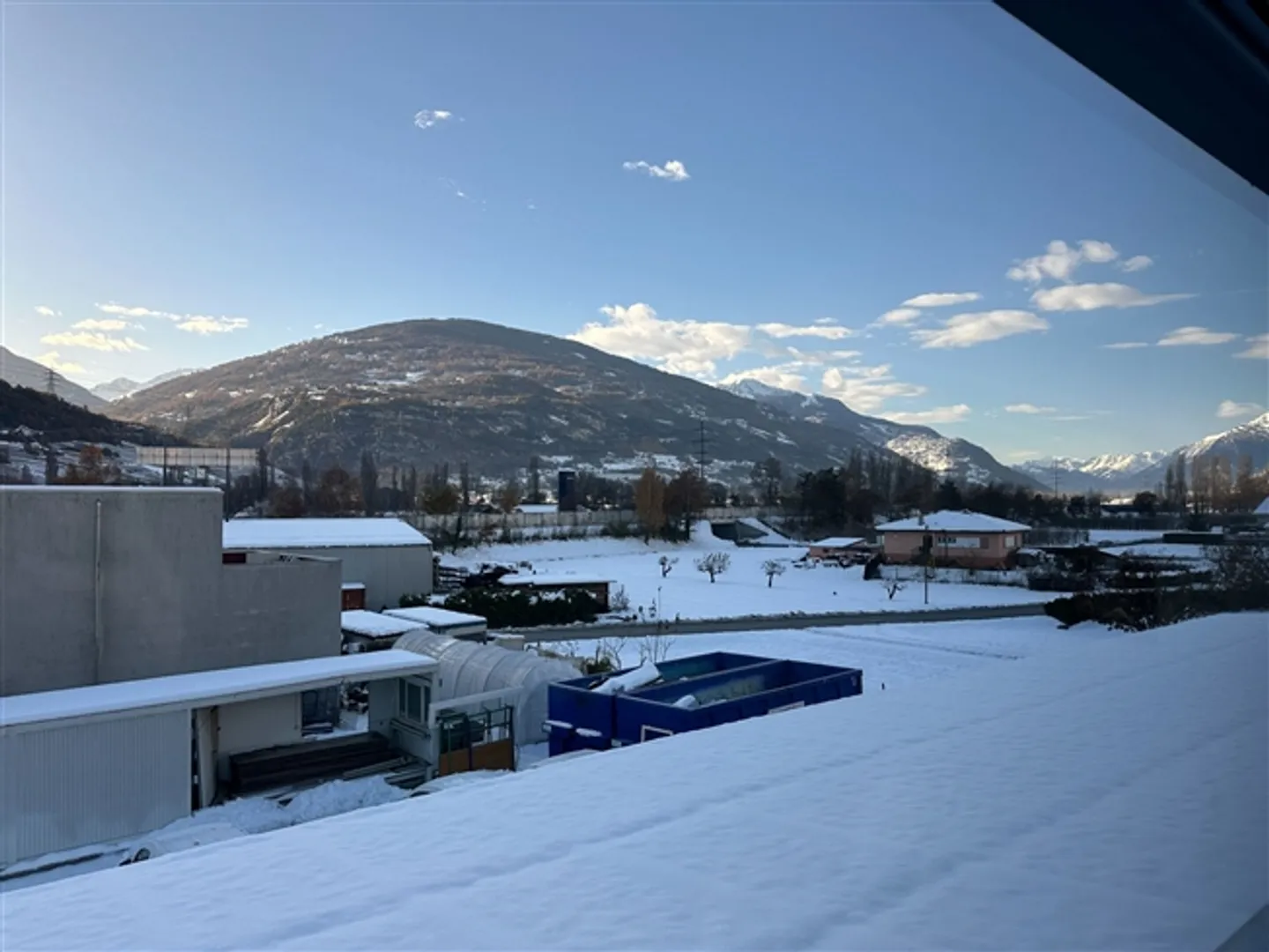 «Modulare Einkaufshalle in Uvrier» - Foto 4 von 8