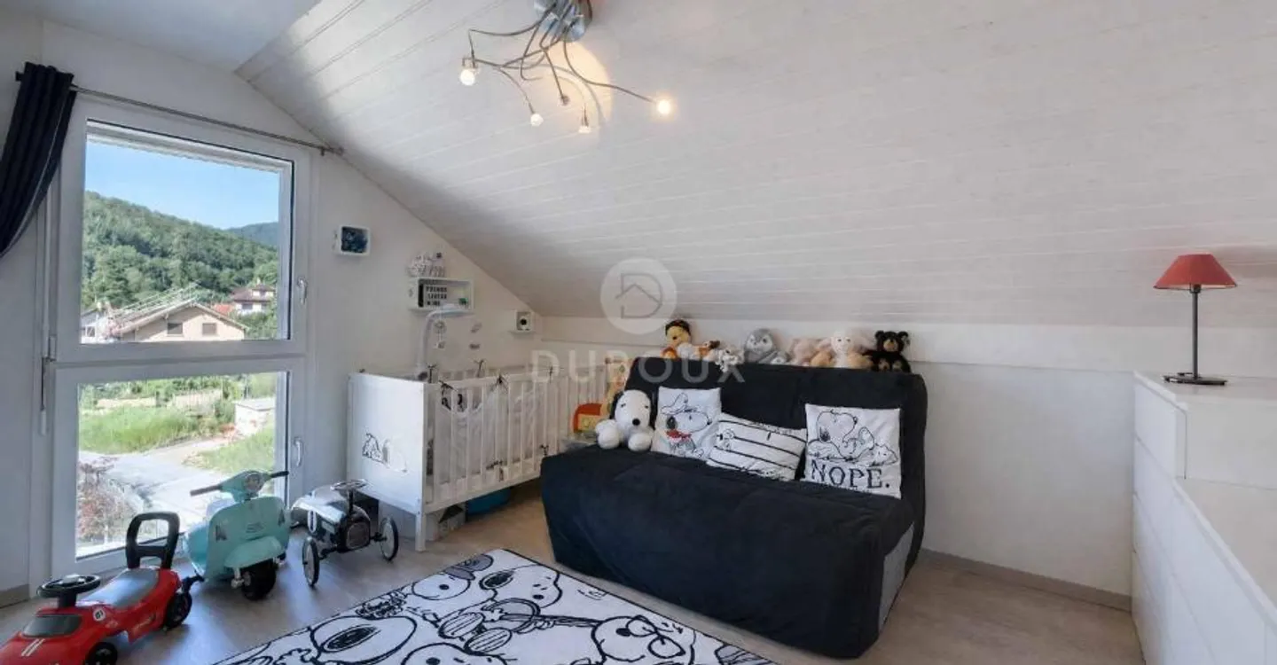 DUPLEX HELLE WOHNUNG IN GRÜNER UMGEBUNG - Foto 7 von 12