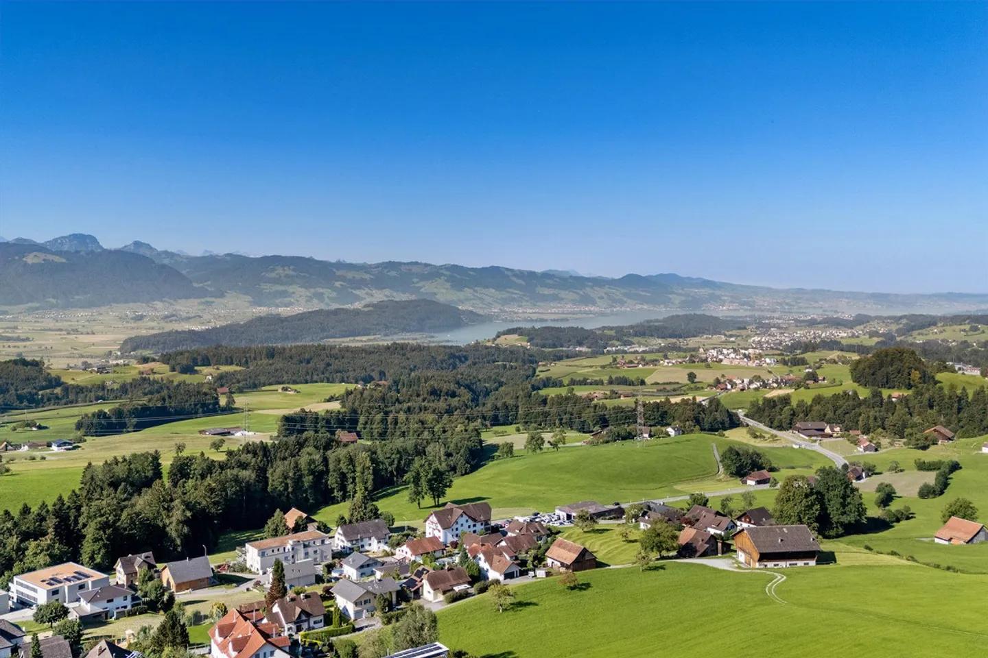 Beautiful, spacious and bright 4.5 room apartment with a wide view - Photo 27 of 30