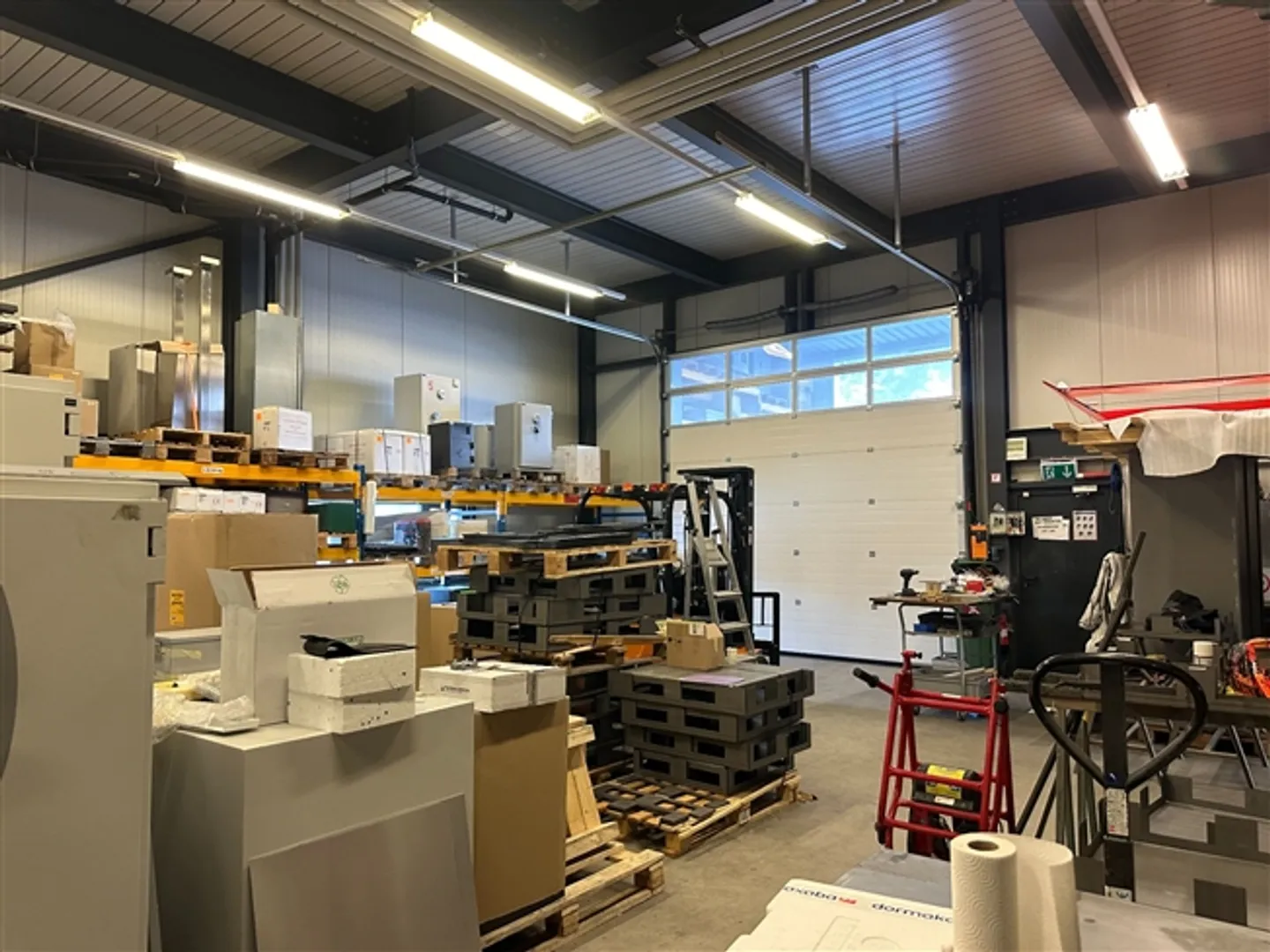 «Modulare Einkaufshalle in Uvrier» - Foto 6 von 8