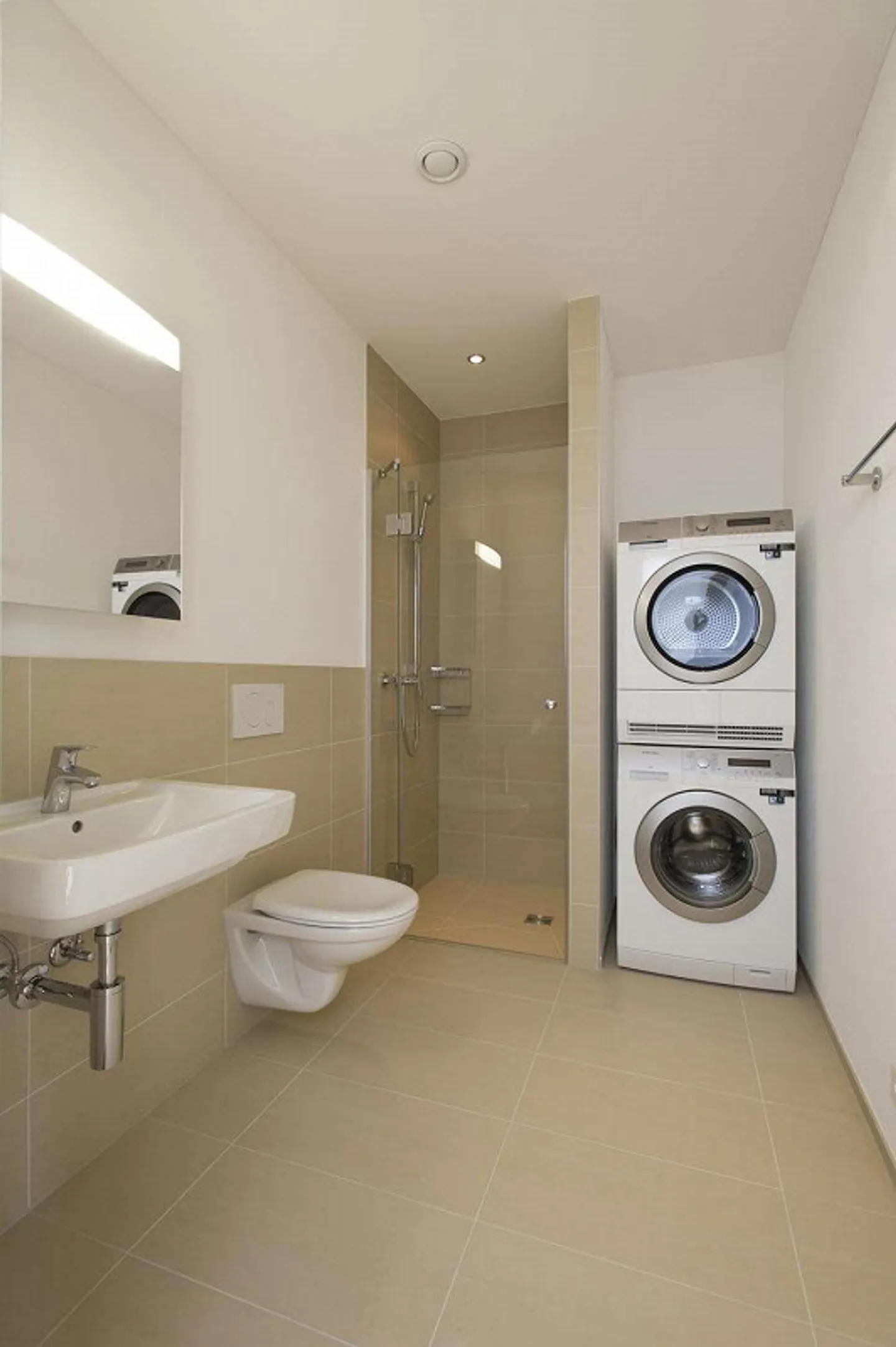 Here begins your new home - Photo 5 of 8