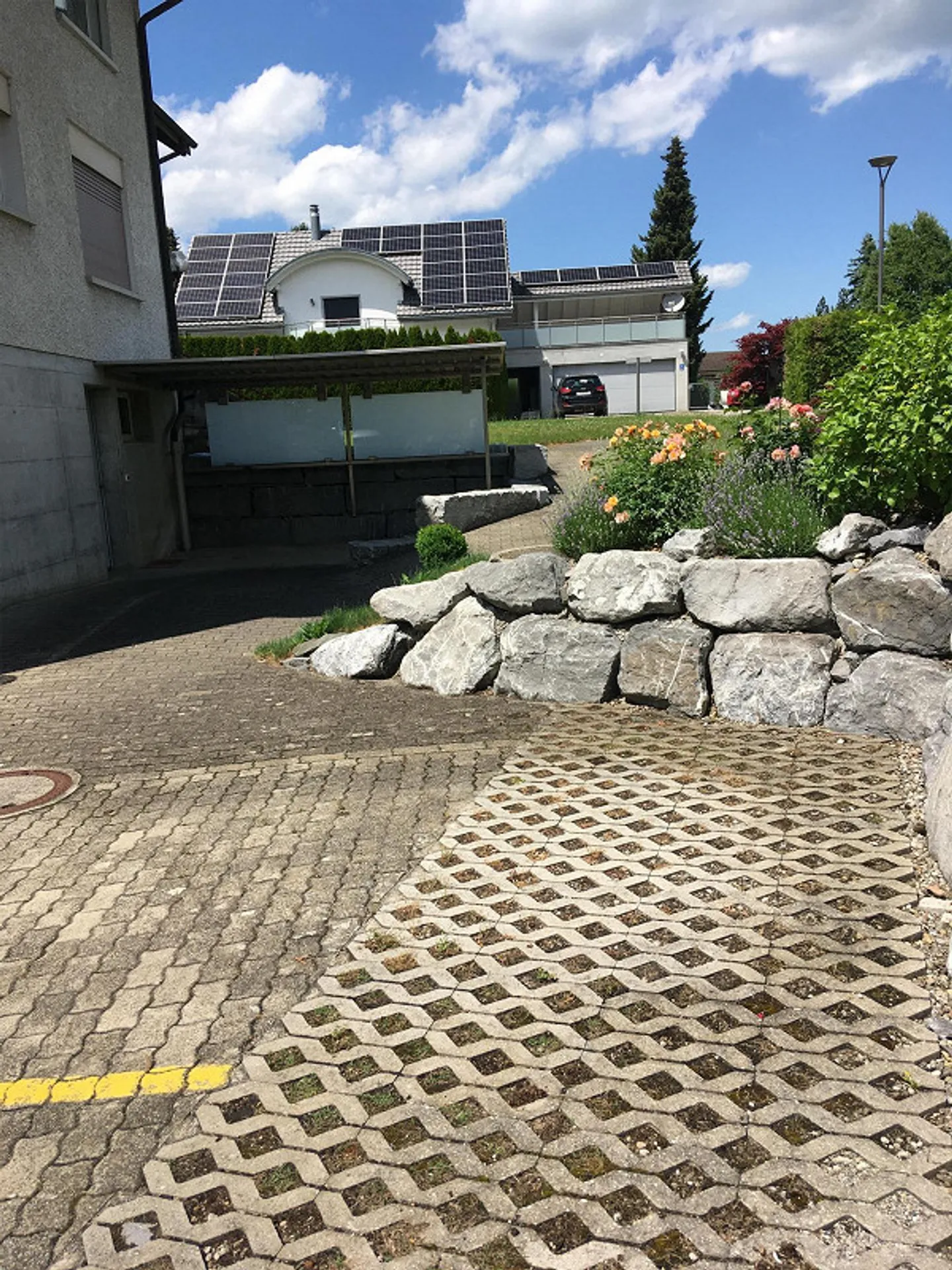 Schöne, helle 3.5 - Zimmerwohnung in kleinem MFH - Foto 4 von 14