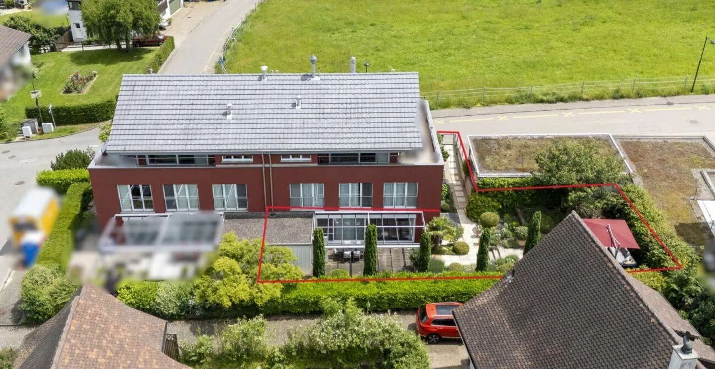 Gioiello del giardino con appartamento duplex 4.5 Z' e molta privacy - Foto 13 di 13