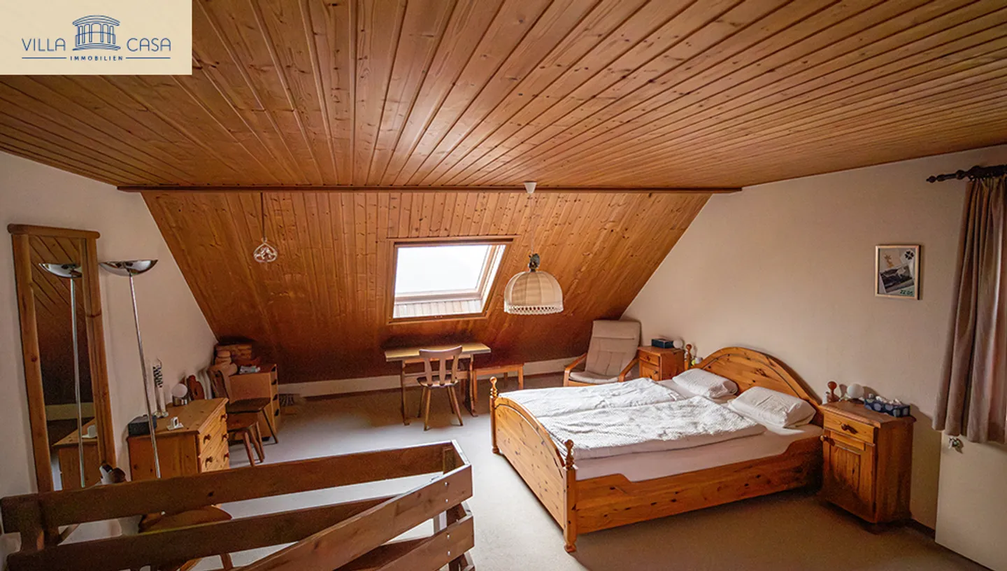 Attractive Corner House with Separate Garden on 495 m² Plot - Photo 11 of 25