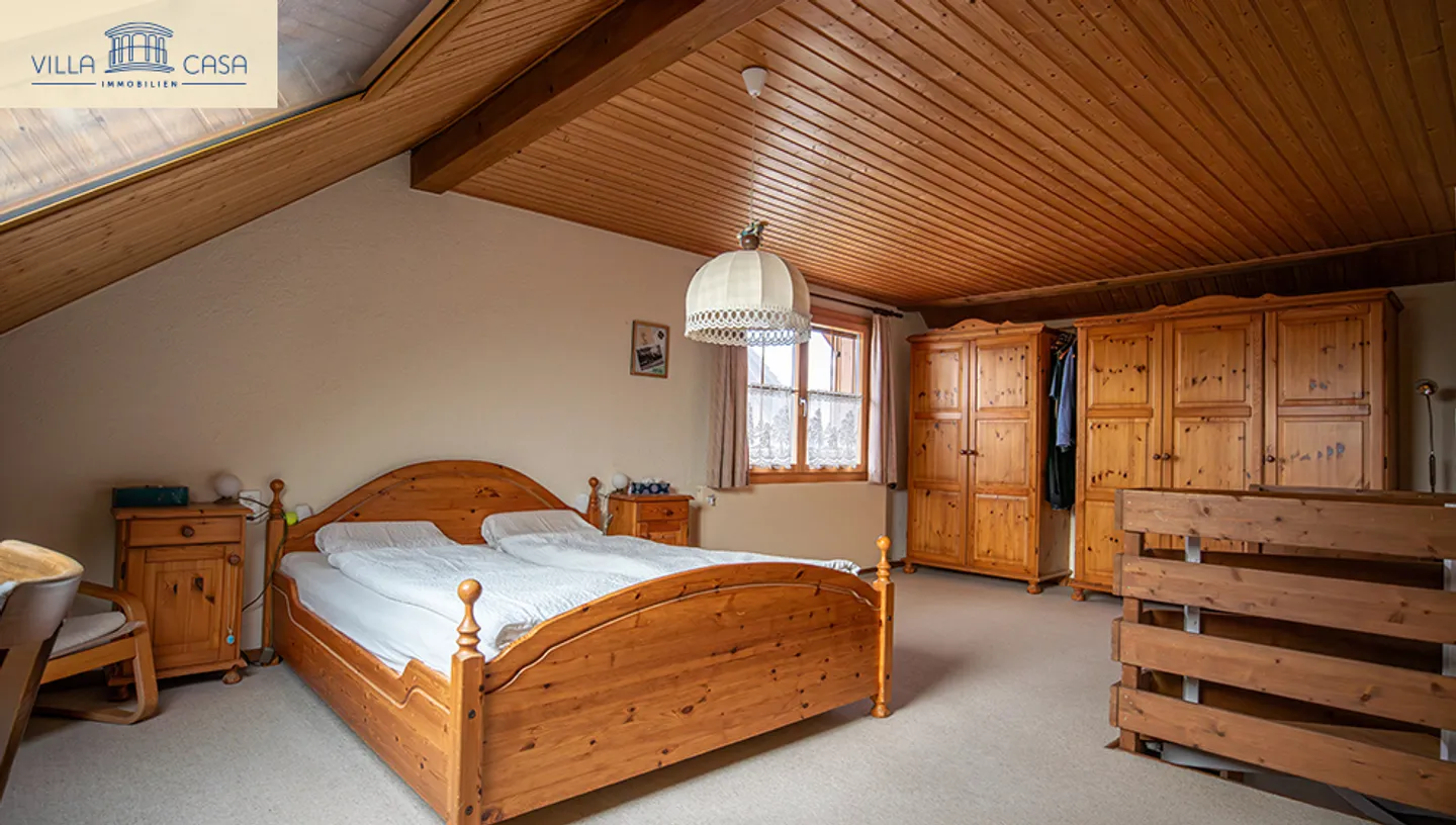 Attractive Corner House with Separate Garden on 495 m² Plot - Photo 12 of 25