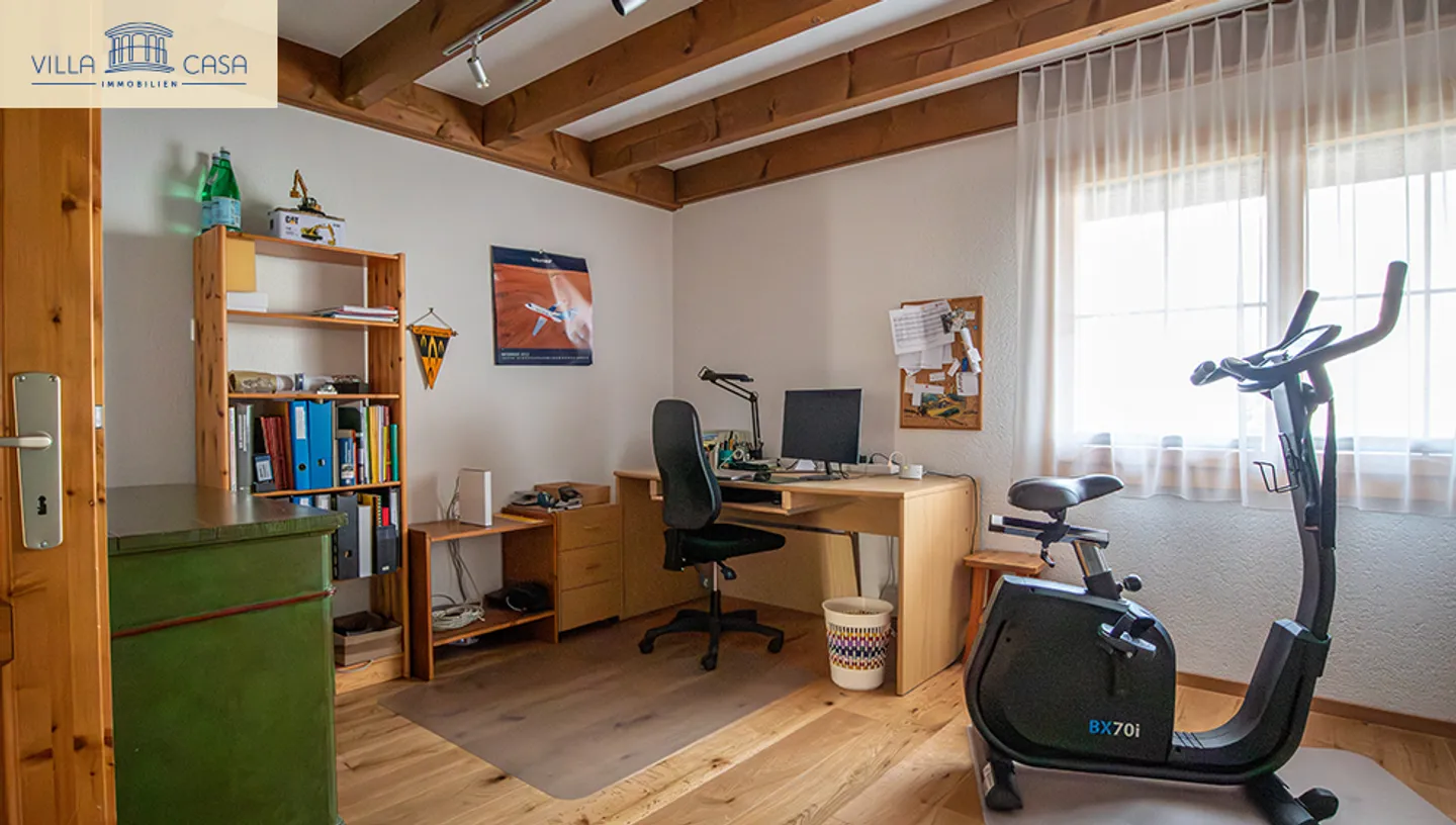 Attractive Corner House with Separate Garden on 495 m² Plot - Photo 14 of 25