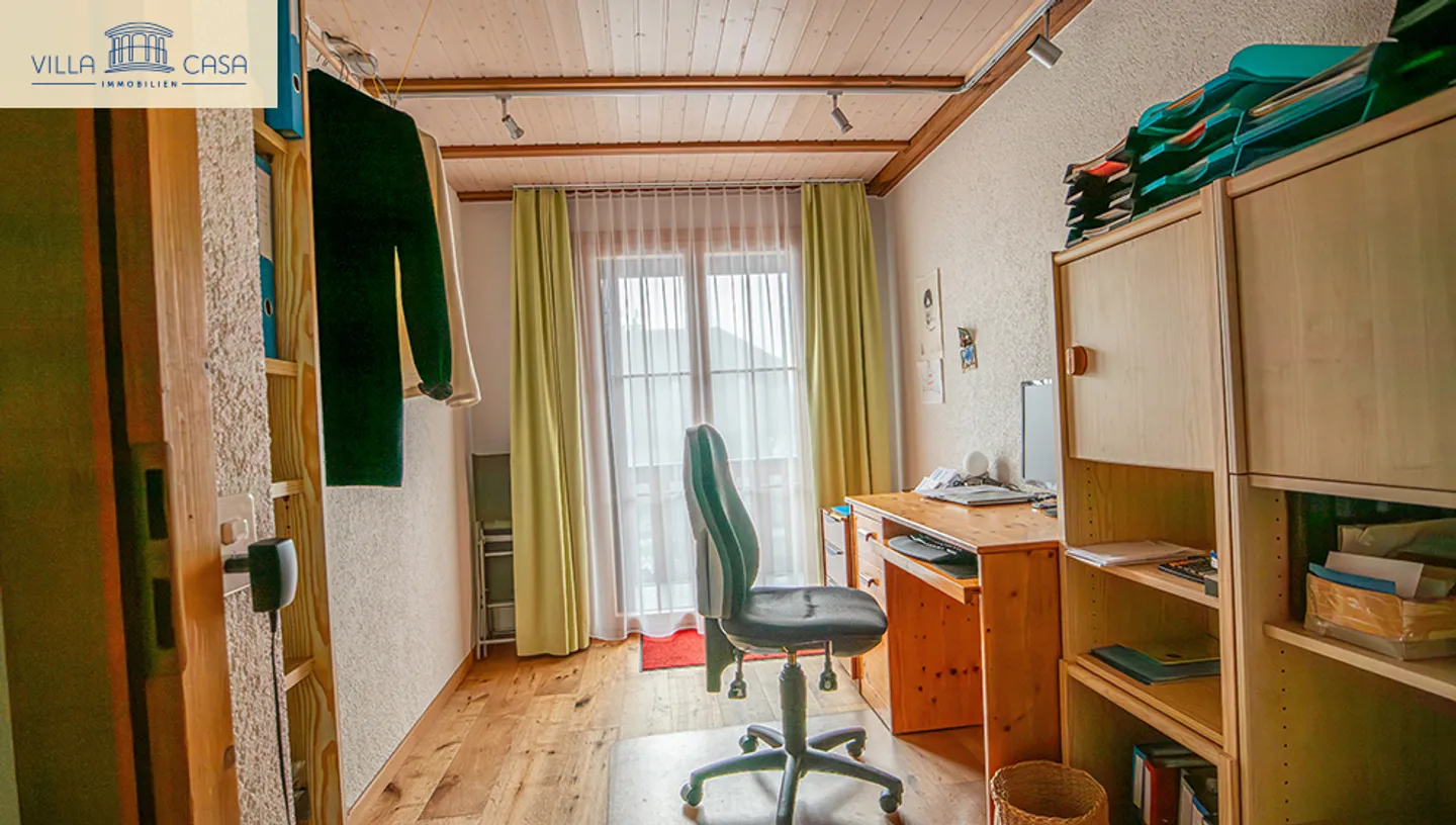 Attractive Corner House with Separate Garden on 495 m² Plot - Photo 15 of 25