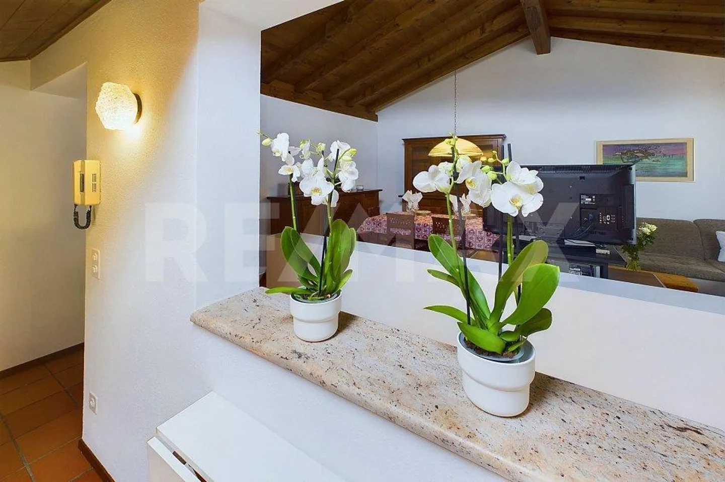 Casa di nucleo spaziosa e confortevole ad Albonago - Foto 6 di 13