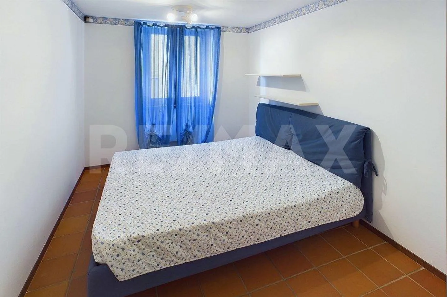 Casa di nucleo spaziosa e confortevole ad Albonago - Foto 10 di 13