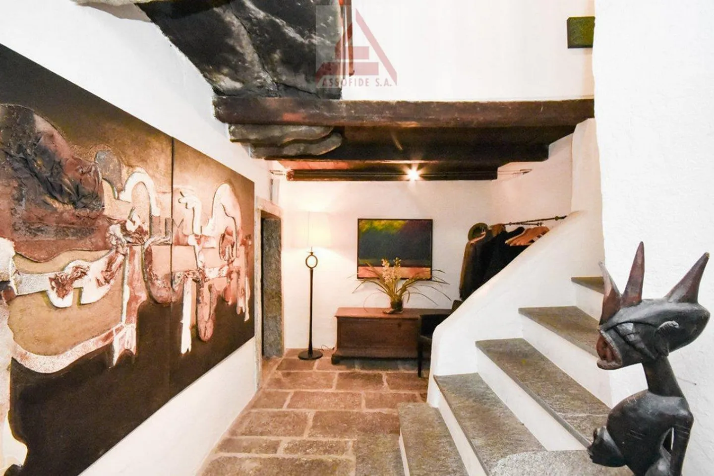 Large Ticino House for Sale - Photo 3 of 9