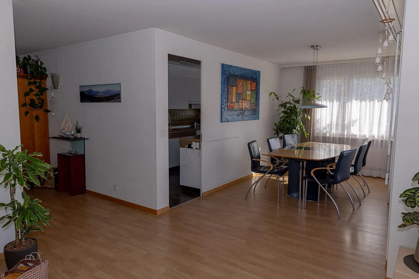 Appartement 4,5 pièces avec salle de loisirs dans un quartier adapté aux enfants - Photo 2 sur 8