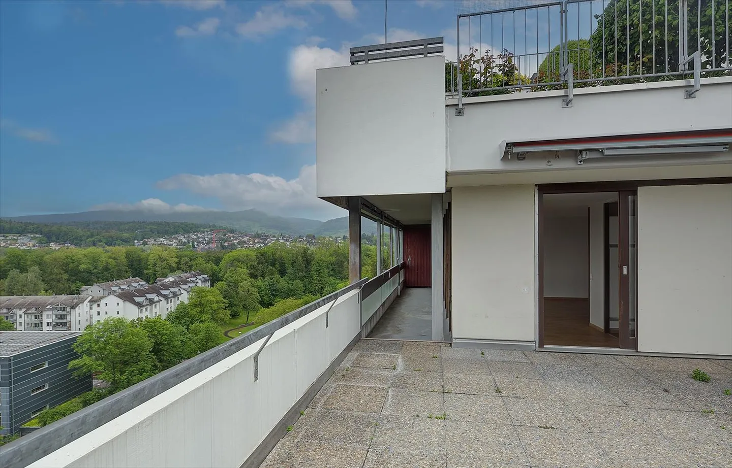 Penthouse for rent - Photo 5 of 6