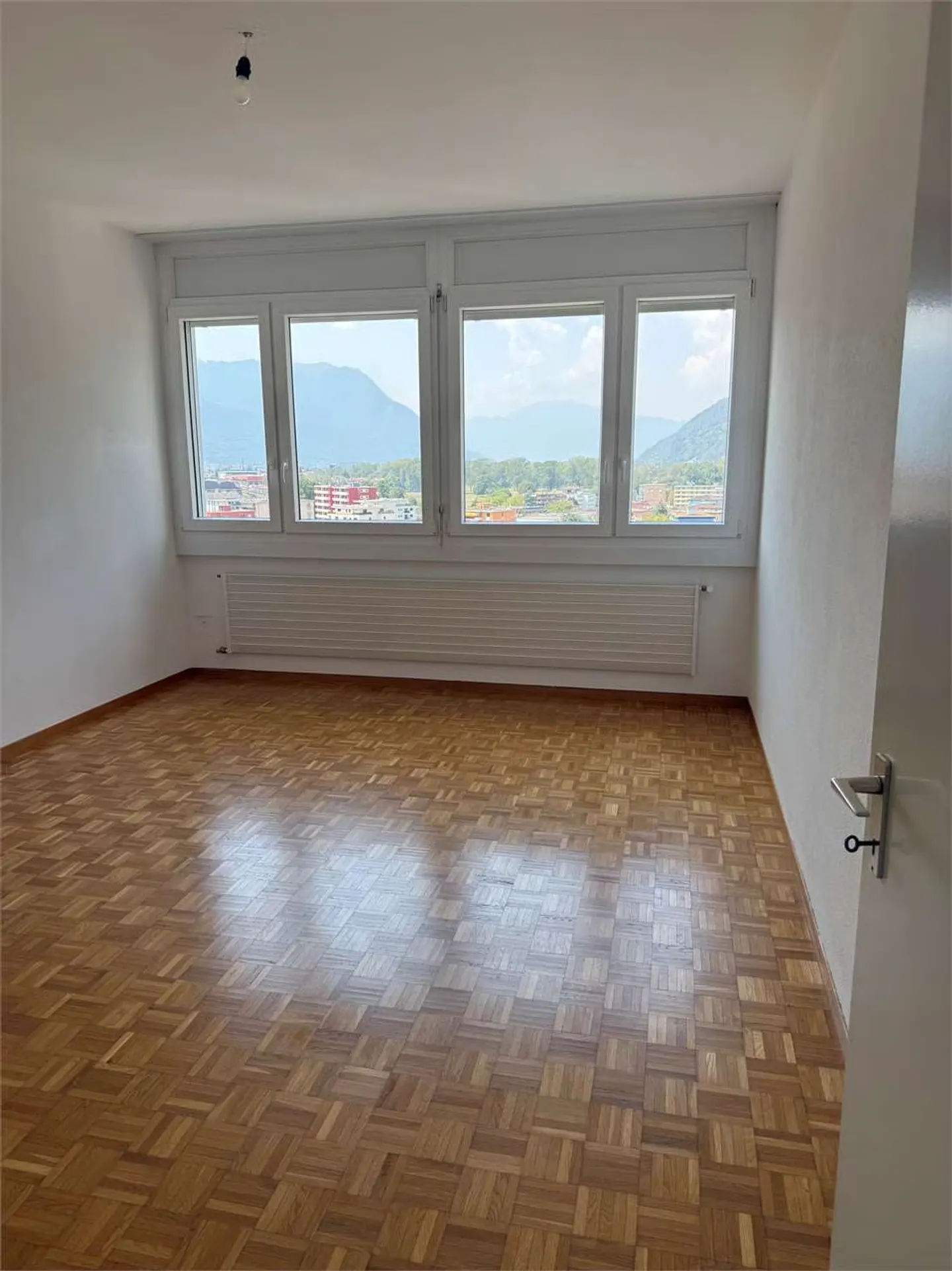 Appartamento spazioso e luminoso - Foto 7 di 9