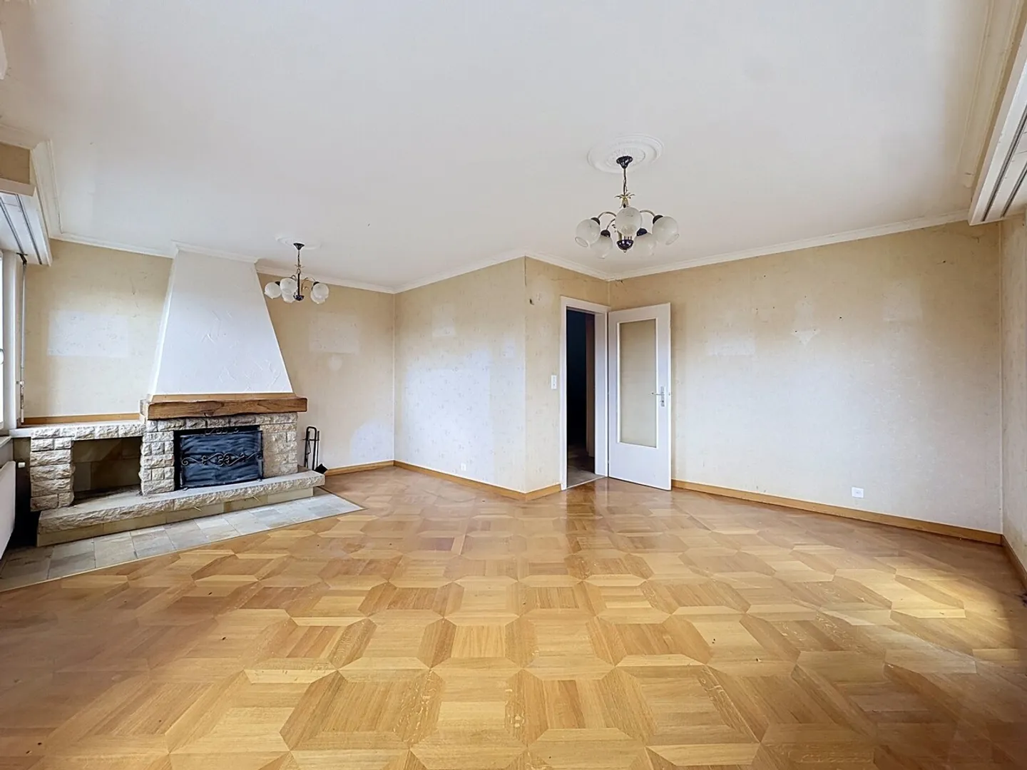Appartement Duplex à Rénover - Photo 2 sur 8