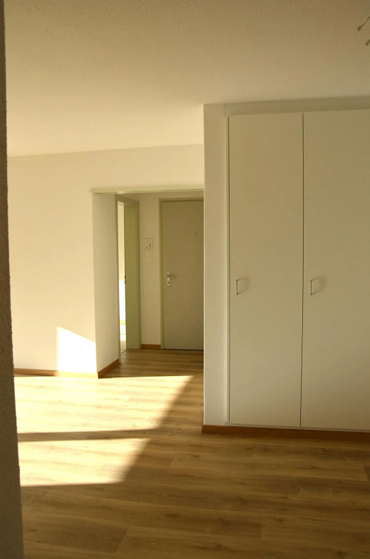Appartement calme récemment rénové de 3,5 pièces à Erstfeld - Photo 5 sur 7