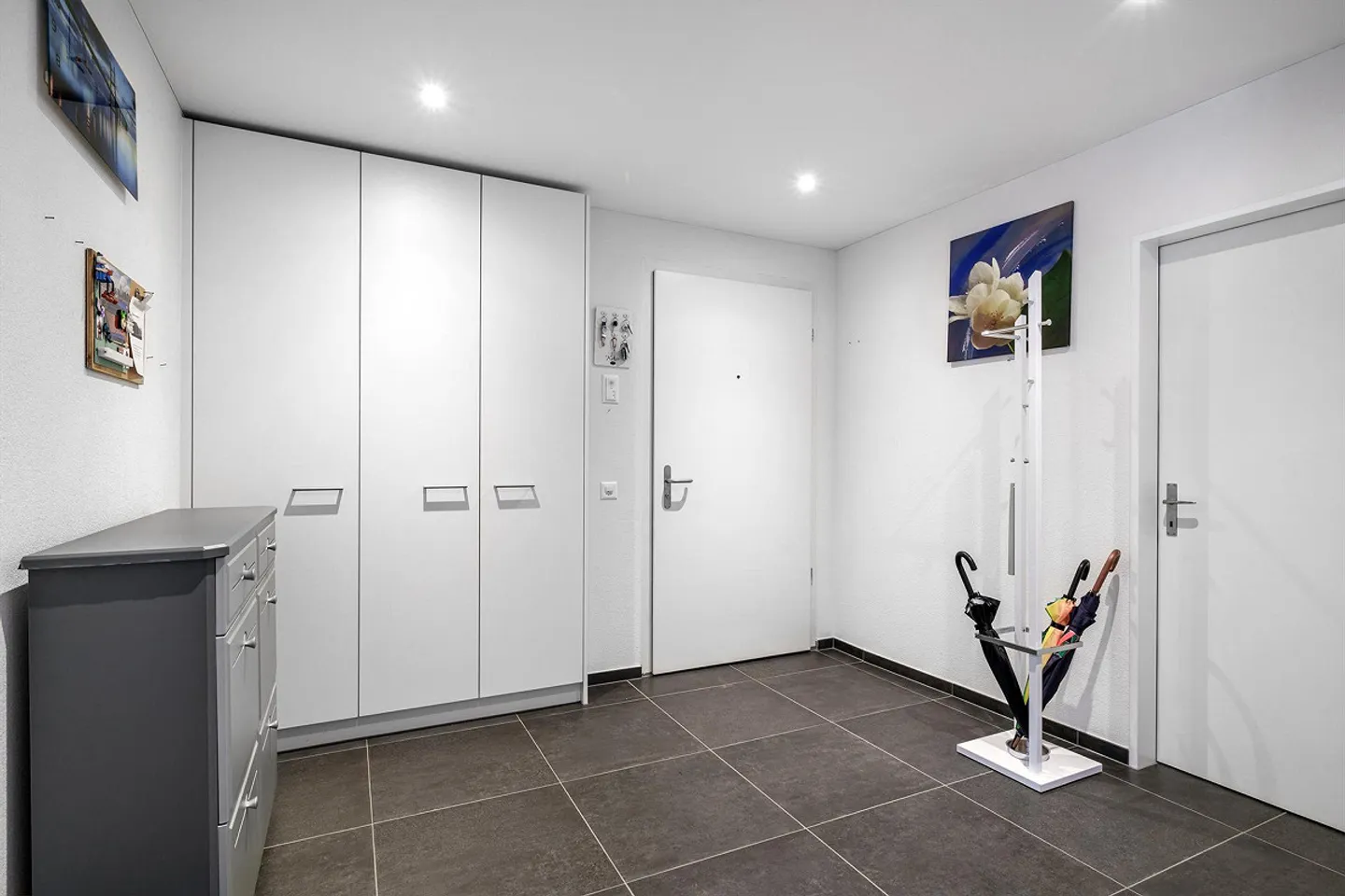 Modernes Apartment mit Minergie-Standard - Foto 3 von 14