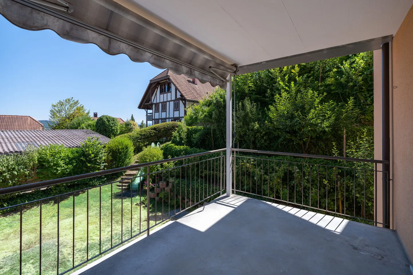 Bright 3.5-room apartment with balcony in Safnern - Photo 2 of 16