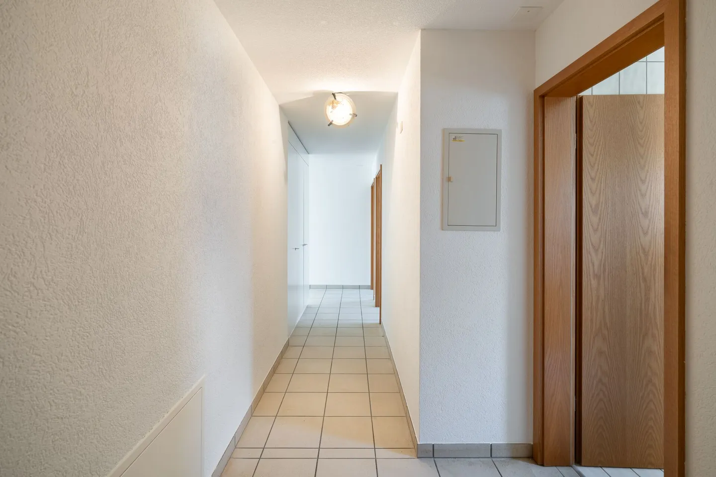 Bright 3.5-room apartment with balcony in Safnern - Photo 3 of 16